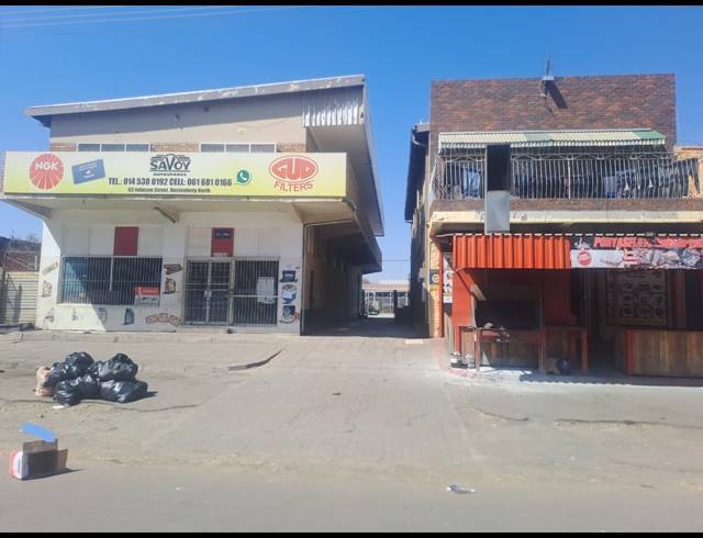 460M² BUILDING FOR SALE IN RUSTENBURG NORTH
